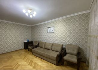 Продам 2-комнатную квартиру, 52 м2, Владикавказ, улица Цоколаева, 10, 9-й микрорайон