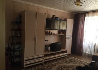 Сдача в аренду 1-ком. квартиры, 40 м2, Пугачёв, улица Ермощенко, 177