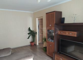 Продается трехкомнатная квартира, 64 м2, Калининград, улица Багратиона, 140