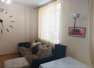 Продается двухкомнатная квартира, 41 м2, Ялуторовск, улица Свободы, 234