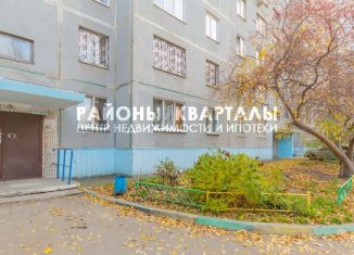 Продается 3-ком. квартира, 67.8 м2, Челябинск, Комсомольский проспект, 78