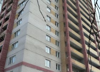 Продается квартира со свободной планировкой, 40.2 м2, Кировская область, улица Маклина, 60А