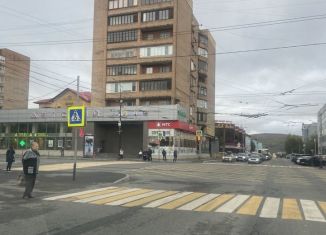 Продаю помещение свободного назначения, 34.8 м2, Мурманск, проспект Ленина, 50