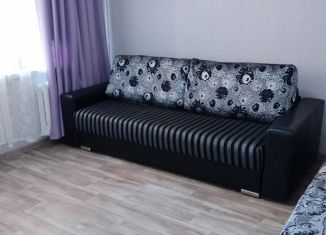 Сдам в аренду двухкомнатную квартиру, 55 м2, Свердловская область, улица Калинина, 16