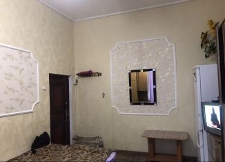 Сдаю в аренду комнату, 18 м2, Крым, улица Космонавтов, 3