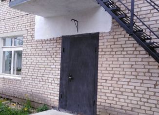 Продается 2-комнатная квартира, 52 м2, поселок Издешково, 1-я Ленинская улица, 5