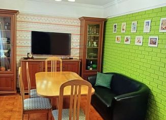 Продается многокомнатная квартира, 160 м2, Волгоград, улица Маршала Рыбалко, 16