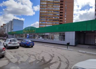 Аренда торговой площади, 7.5 м2, Тольятти, улица Мира, 95