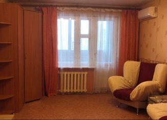 Сдам однокомнатную квартиру, 46 м2, Екатеринбург, улица Патриотов, 6к2, улица Патриотов