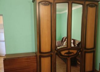Сдается в аренду однокомнатная квартира, 35 м2, Северная Осетия, улица Малиева, 33