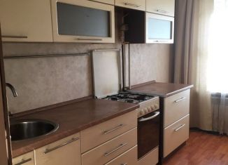 Аренда трехкомнатной квартиры, 57 м2, село Павловск, улица Пожогина, 39