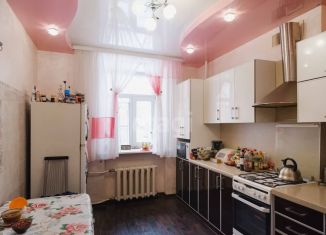 Четырехкомнатная квартира на продажу, 104.2 м2, Комсомольск-на-Амуре, улица Орджоникидзе, 11А