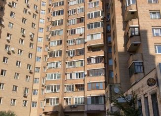 Сдам в аренду 1-ком. квартиру, 40 м2, Москва, улица Зои и Александра Космодемьянских, 42, улица Зои и Александра Космодемьянских