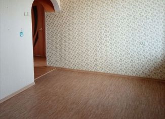 Продается 1-комнатная квартира, 38 м2, Шебекино, улица Дзержинского, 11