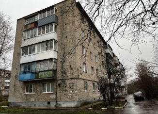 Продаю 2-комнатную квартиру, 46.9 м2, Донской, Школьная улица, 1