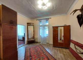 Аренда двухкомнатной квартиры, 50 м2, Симферополь, Севастопольская улица, 68А