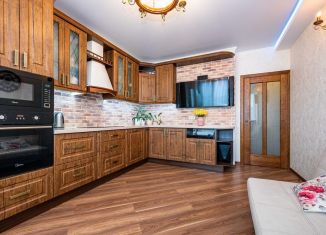 Продам 3-комнатную квартиру, 96 м2, Краснодар, Таманская улица, 130/3, Таманская улица