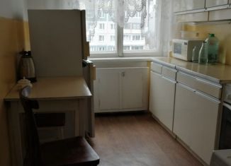 Продам 3-комнатную квартиру, 60 м2, Новокузнецк, улица Косыгина, 25