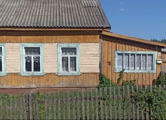 Продажа 3-комнатной квартиры, 40 м2, поселок городского типа Нема, улица Мира, 43