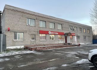 Продается торговая площадь, 132.7 м2, Ялуторовск, Советская улица, 5