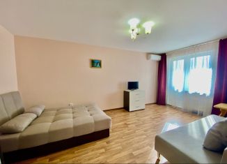 Продается 1-комнатная квартира, 37.4 м2, Краснодарский край, улица Маршала Жукова, 1к5