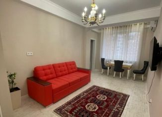 Сдается в аренду 4-комнатная квартира, 120 м2, Каспийск, проспект М. Омарова, 22