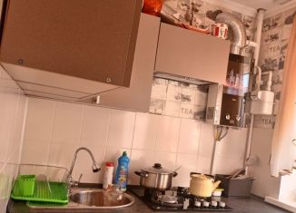 Продаю 2-ком. квартиру, 44.6 м2, Сланцы, улица Кирова, 44