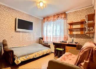 Продажа двухкомнатной квартиры, 33 м2, Омск, улица Карбышева, 38
