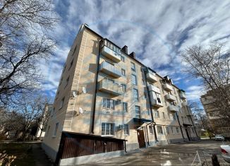 Продаю 2-комнатную квартиру, 44.7 м2, Ставропольский край, Кисловодская улица, 191
