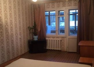 Сдается в аренду 1-комнатная квартира, 37 м2, Иркутск, улица Ржанова, 35, Октябрьский округ