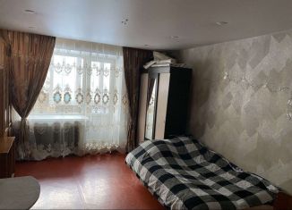 Продается 3-комнатная квартира, 60 м2, Чебоксары, улица Богдана Хмельницкого, 74