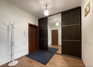 Продается 4-комнатная квартира, 111 м2, Красноярский край, улица Батурина, 30к3