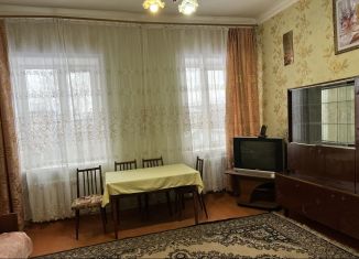 Продаю 2-комнатную квартиру, 48 м2, Усолье-Сибирское, улица Суворова, 16