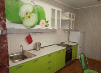 Сдаю в аренду 3-комнатную квартиру, 80 м2, Орёл, Октябрьская улица, 77