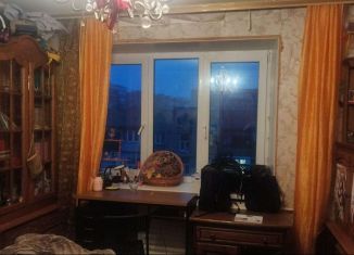 Продается 3-комнатная квартира, 61.5 м2, Магнитогорск, улица Калмыкова
