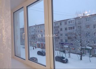 Продается двухкомнатная квартира, 43.5 м2, посёлок городского типа Надвоицы, проспект Металлургов, 11