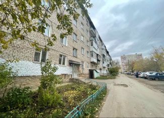 Продажа 4-комнатной квартиры, 61.6 м2, Добрянка, улица Копылова, 71