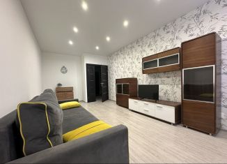 Продаю 1-комнатную квартиру, 49 м2, Смоленск, улица Генерала Паскевича, 7А