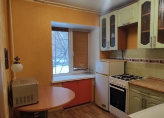 Аренда трехкомнатной квартиры, 42 м2, Екатеринбург, улица Малышева, 130А